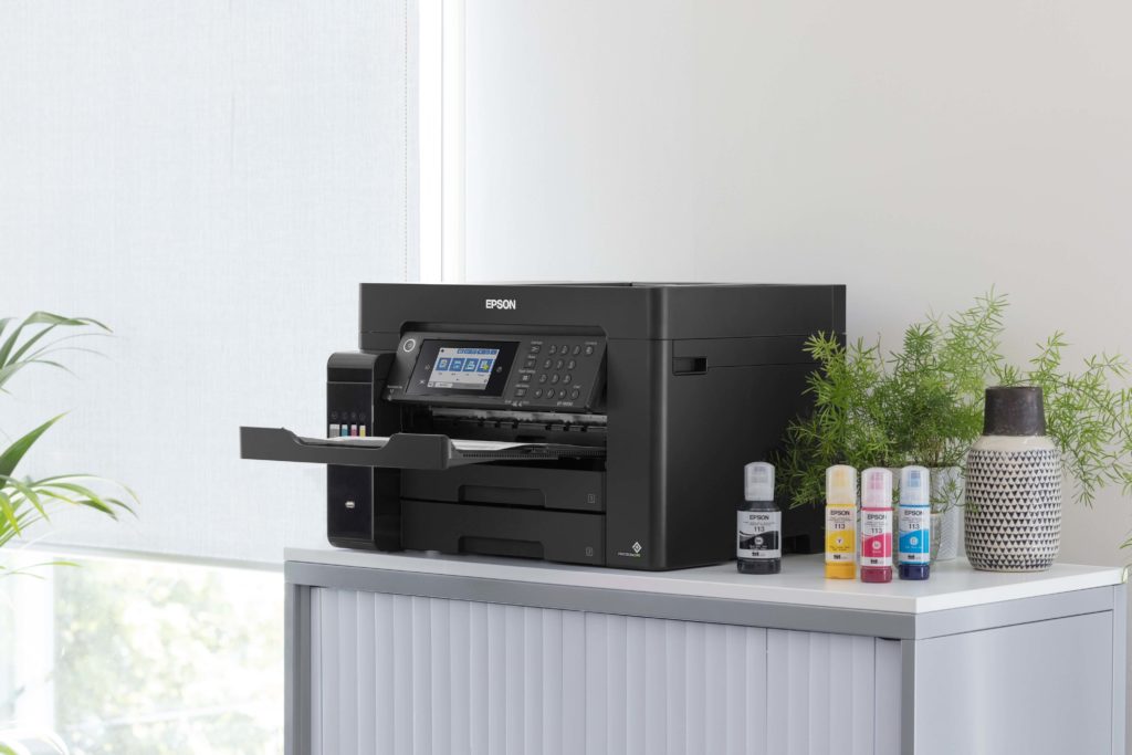 Az Epson Ecotank L14150 és L15160 nyomtatók új mércét állítanak fel a hagyományos és kényelmes otthoni, akár a kisebb irodai nyomtatás terén A3+ méretben.