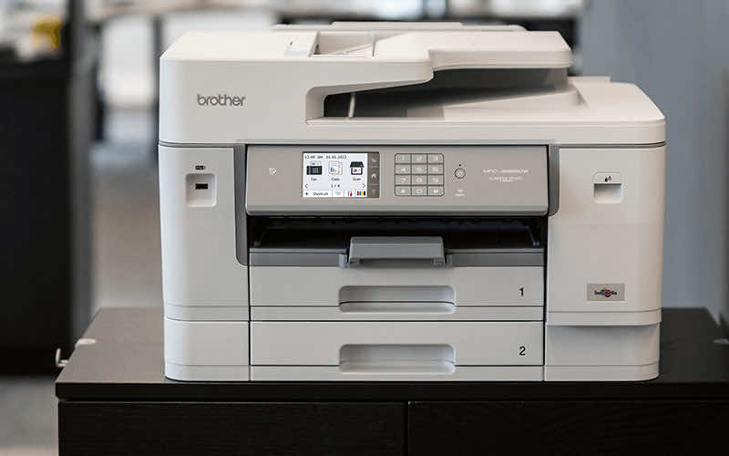 A Brother Tintasugaras MFC-J6955DW A3 multifunkciós nyomtató egyaránt ideális választás irodai és otthoni felhasználásra, ahol a sokoldalúság kulcsfontosságú.