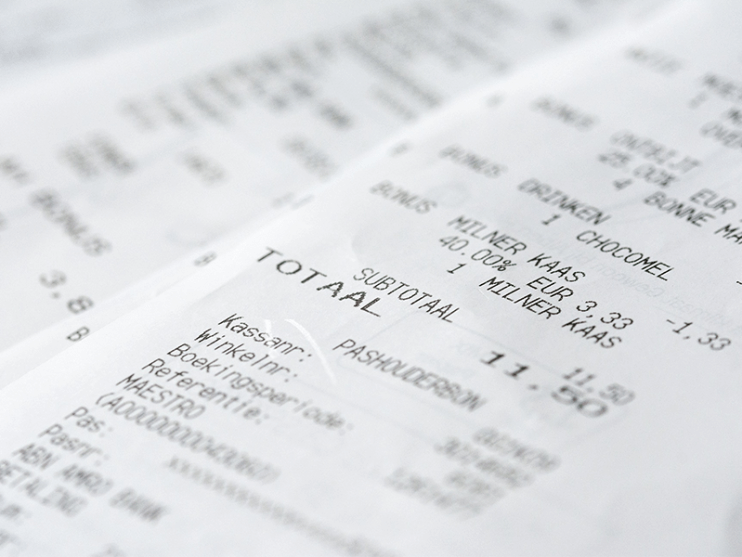 A digitalizáció központi elemei a dokumentumok. Ezek valójában az információkat rögzítő hordozók, amik különféle méretekben fordulhatnak elő egy irodában.