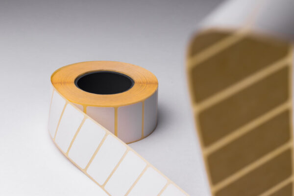 A színes címkenyomtató alkalmazási területe igen széles, leginkább a kereskedelemben használják, de fontos szerepet tölt be számos gazdasági területen.