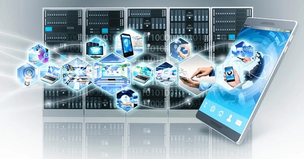 Fedezd fel, hogyan segíti a digitalizáció a kisvállalkozásokat a hatékonyság növelésében és a versenyképesség javításában a mindennapi működés során.​