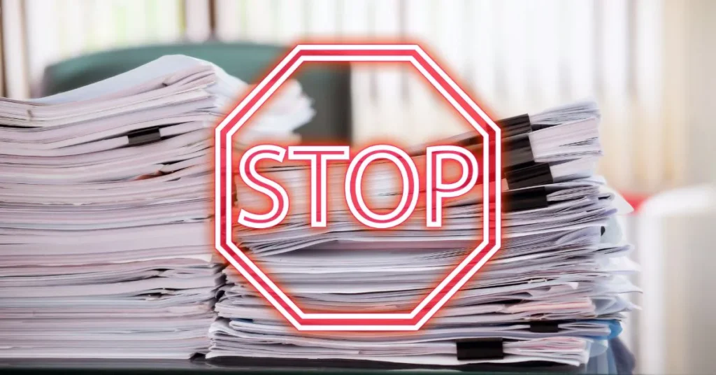 Tanácsok a felesleges papírfelhasználás ellen: az e-mailektől a digitális aláírásig segítünk, hogyan spórolhat a környezet és a pénztárcája érdekében.